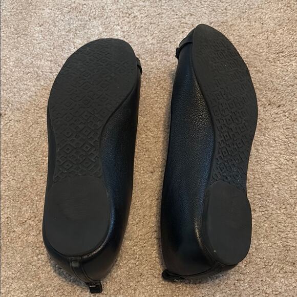 Tory Burch Black Flats with Logo Detail - Picture 4 of 7